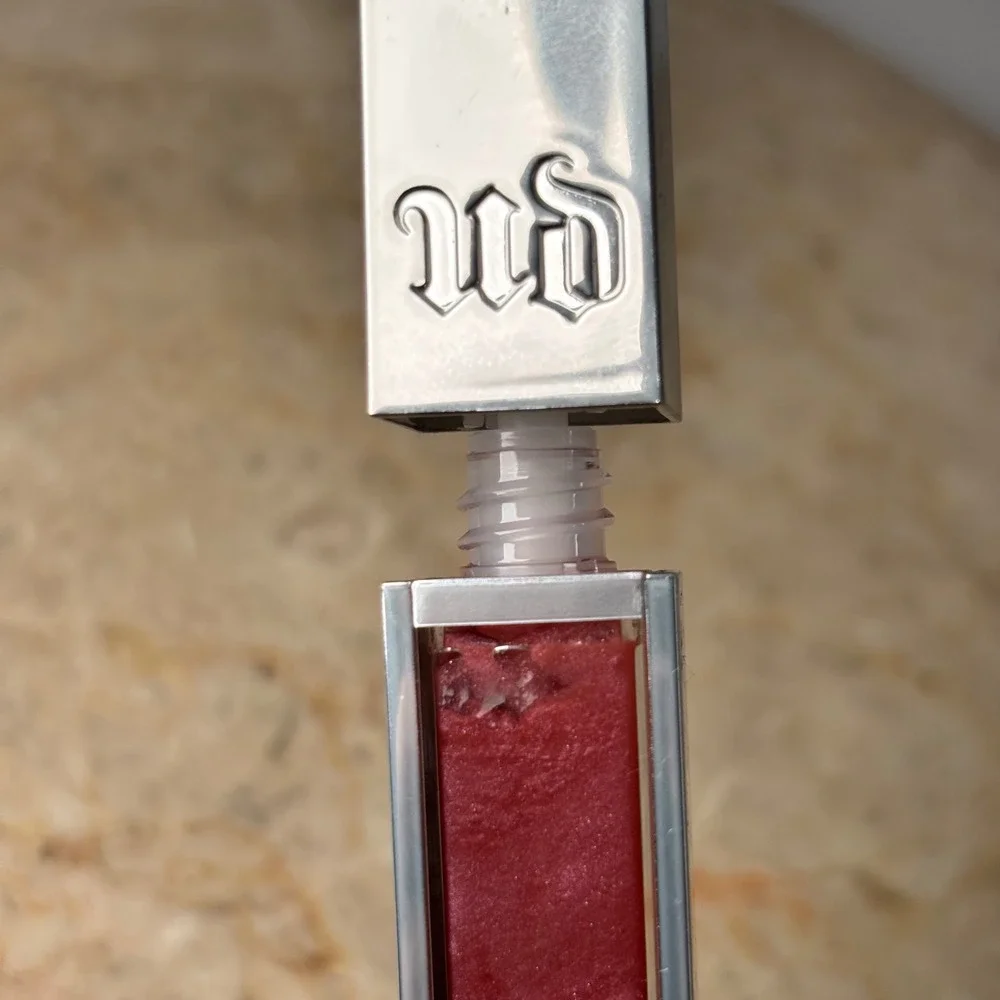 Urban Decay Naked Ultra Cushion Lipgloss 7ml Berry Red Shimmer High Shine